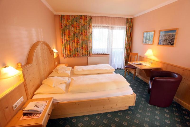 Sport Und Familienhotel Klausen Kirchberg in Tirol Eksteriør bilde
