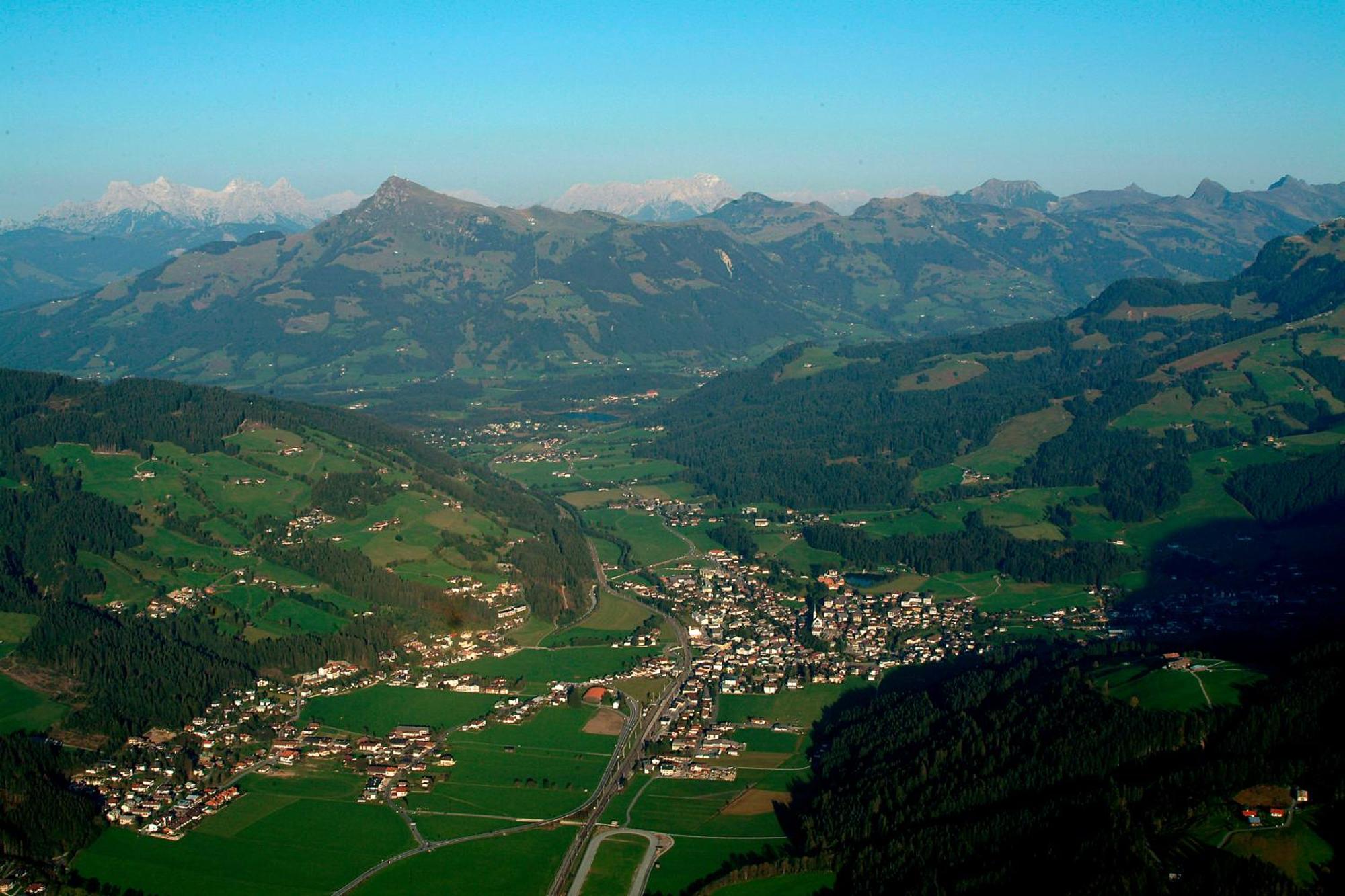 Sport Und Familienhotel Klausen Kirchberg in Tirol Eksteriør bilde