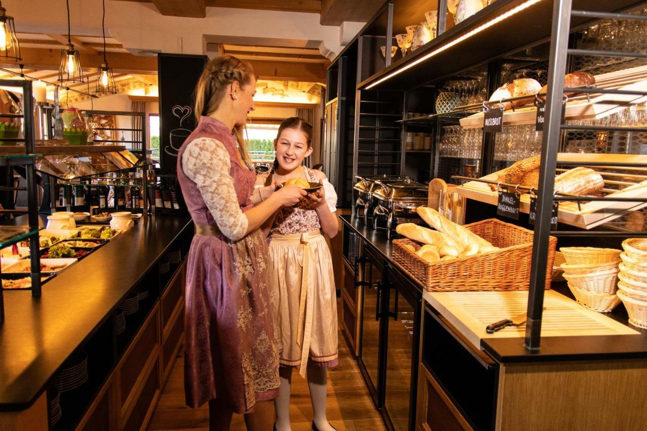 Sport Und Familienhotel Klausen Kirchberg in Tirol Eksteriør bilde